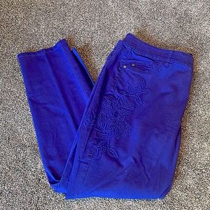NWT! Beautiful Floral Embroidered Indigo Pants, women size 20W